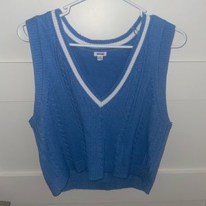 On trend sweater vest